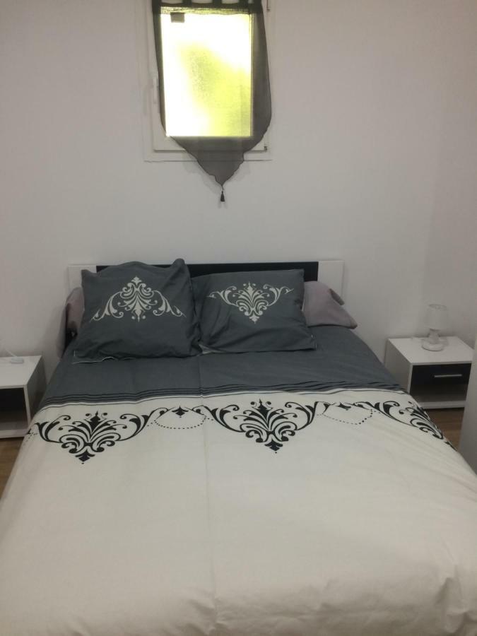 Fresi Gustave Apartment Levie Luaran gambar