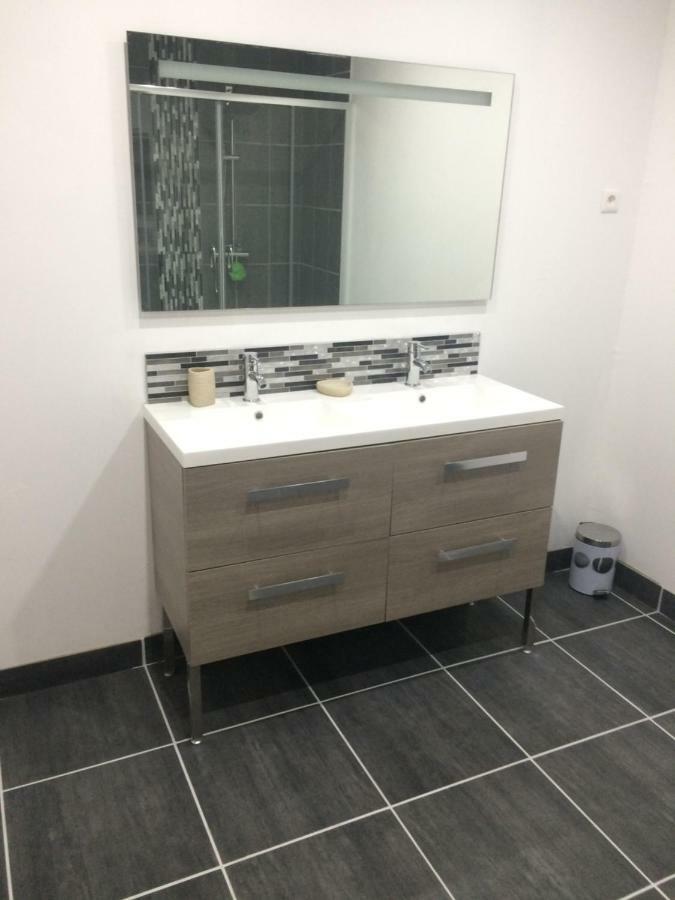 Fresi Gustave Apartment Levie Luaran gambar